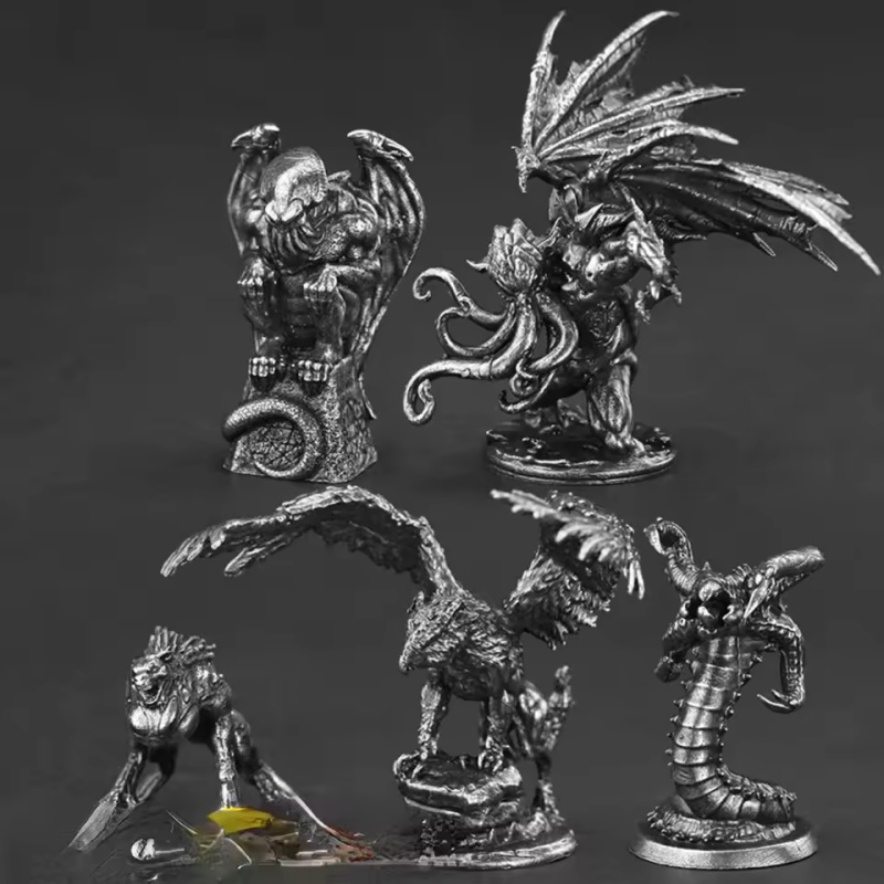Tablet Accessories Kit - Metalowa figurka żołnierza-monstra do malowania, element